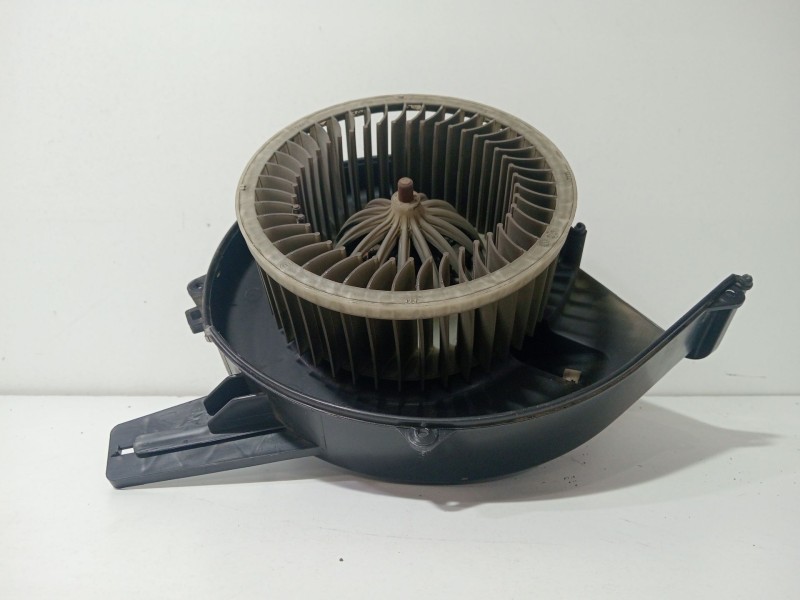 Recambio de motor calefaccion para volkswagen polo (9n3) 1.4 16v referencia OEM IAM 6Q1819015  