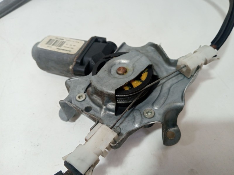 Recambio de elevalunas delantero derecho para renault clio ii (bb_, cb_) 1.4 (b/cb0c, b/cb0s) referencia OEM IAM 400732  