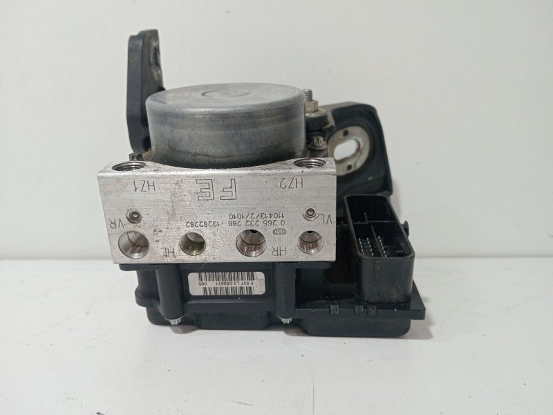 Recambio de abs para opel corsa d ´´111 years´´ referencia OEM IAM 0265232288  