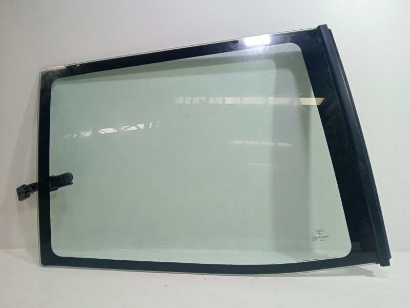 Recambio de luna trasera derecha para nissan terrano ii (r20) 3.0 di 4wd referencia OEM IAM terrano ii  