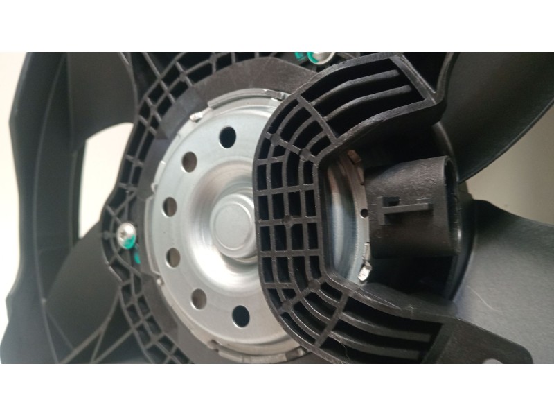 Recambio de electroventilador para fiat ducato furgoneta (244_) 2.0 4x4 referencia OEM IAM 1399670080  