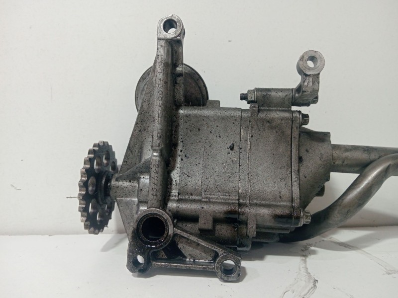 Recambio de bomba aceite para mercedes-benz clase e (w211) e 320 (211.065) referencia OEM IAM 6121810201  