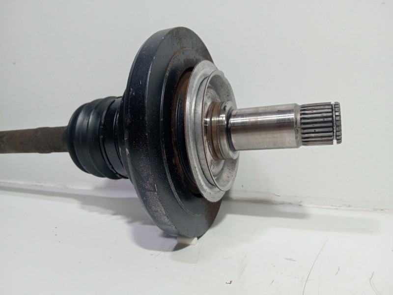 Recambio de transmision delantera derecha para mercedes-benz clase c (w204) c 350 (204.057) referencia OEM IAM A2113570091  