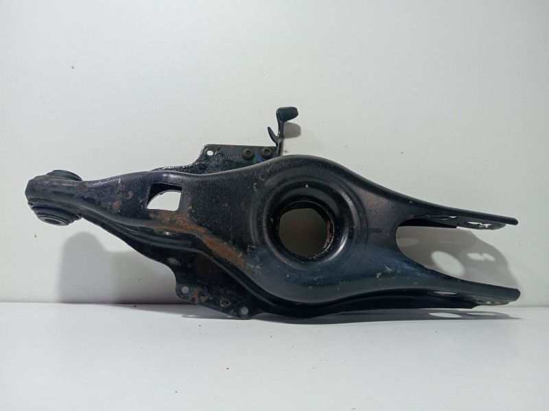 Recambio de brazo suspension superior trasero derecho para mercedes-benz clase e (w211) e 220 cdi (211.006) referencia OEM IAM E