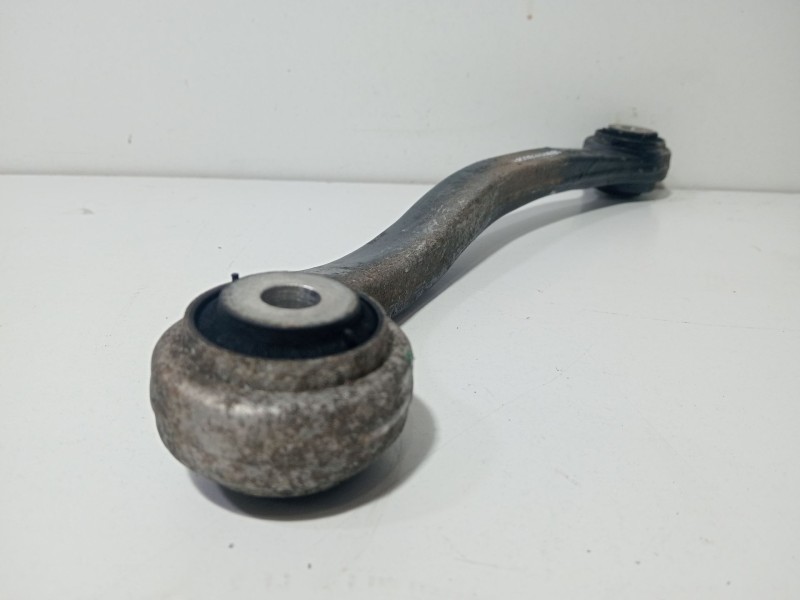 Recambio de brazo suspension superior trasero izquierdo para mercedes-benz clase e (w211) e 200 ngt (211.042) referencia OEM IAM