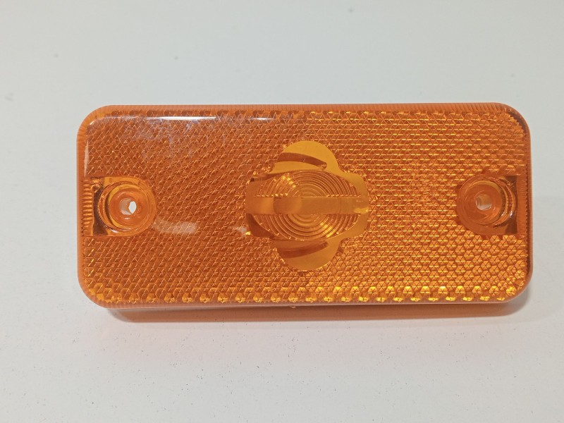 Recambio de piloto lateral izquierdo para iveco daily vi autobús naturalpower 40c14, 50c14, 60c14 referencia OEM IAM FT86427  