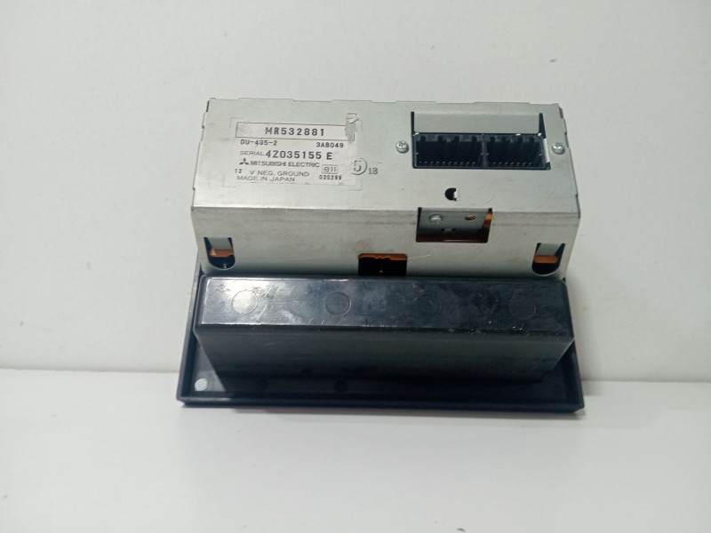 Recambio de sistema audio / radio cd para mitsubishi pajero sport iii (ks_) 2.4 di-d 4x4 (ks1w) referencia OEM IAM mr532881  