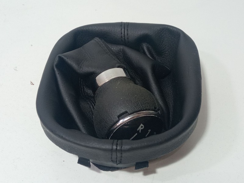 Recambio de pomo palanca cambio para volkswagen touran (1t1) 1.9 tdi referencia OEM IAM TOURAN (1T1) 1.9 TDI 2003 - 2006  