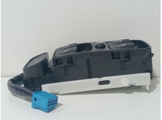 Recambio de mando elevalunas delantero izquierdo para mercedes-benz clase c (w203) c 200 kompressor (203.042) referencia OEM IAM 2