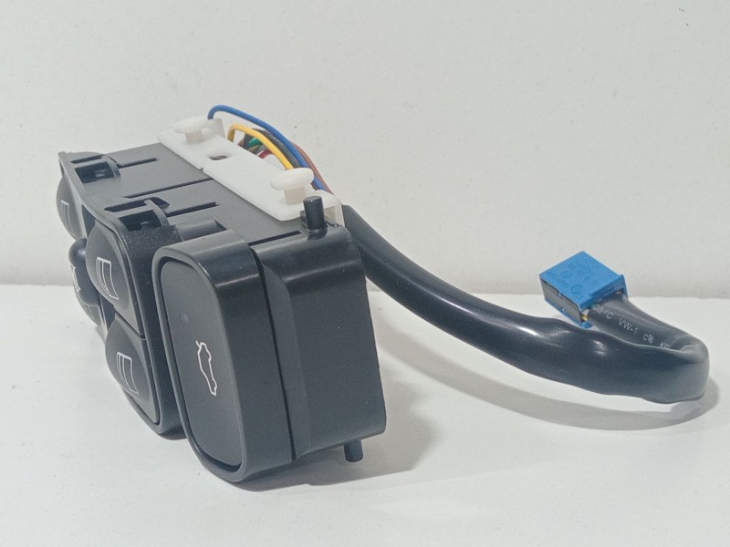 Recambio de mando elevalunas delantero izquierdo para mercedes-benz clase c (w203) c 200 cdi (203.004) referencia OEM IAM E0467 