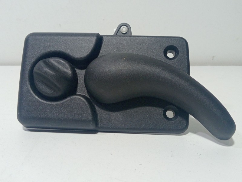 Recambio de maneta interior porton para renault master ii autobús (jd) 2.5 dci referencia OEM IAM FT94573  