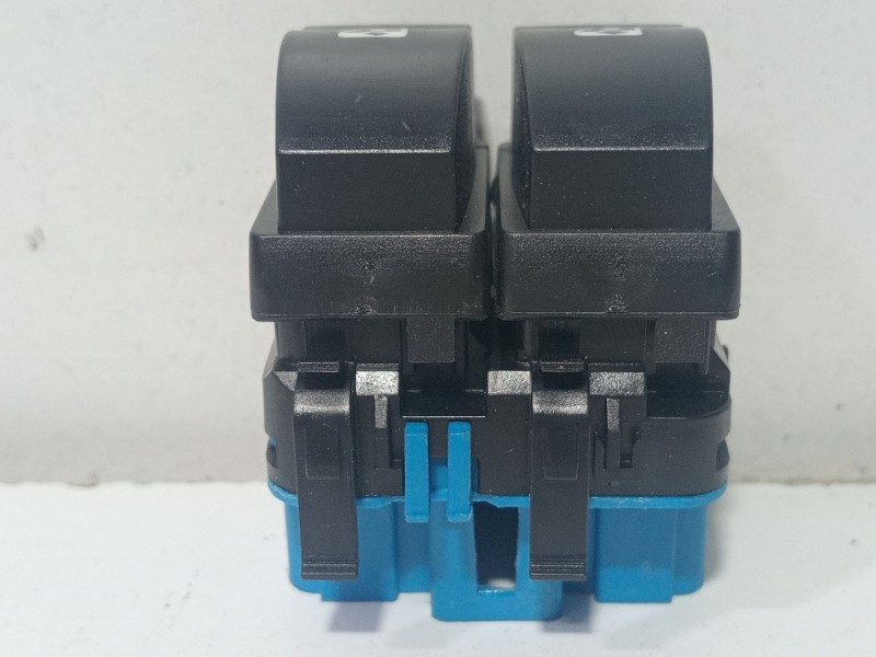 Recambio de mando elevalunas delantero izquierdo para renault megane ii (bm0/1_, cm0/1_) 2.0 16v (bm0u, cm0u) referencia OEM IAM