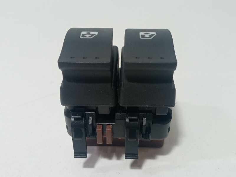 Recambio de mando elevalunas delantero izquierdo para renault megane ii (bm0/1_, cm0/1_) 2.0 16v (bm0u, cm0u) referencia OEM IAM