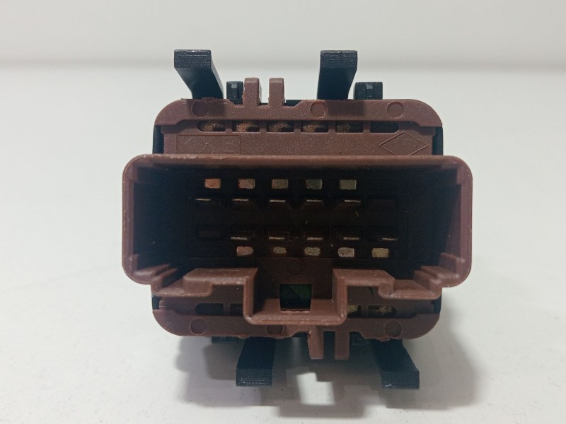 Recambio de mando elevalunas delantero izquierdo para renault megane ii (bm0/1_, cm0/1_) 2.0 16v (bm0u, cm0u) referencia OEM IAM