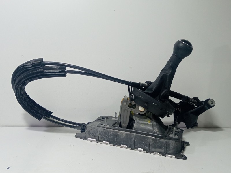 Recambio de palanca cambio para seat leon (1p1) 1.9 tdi referencia OEM IAM 1K0711061B  
