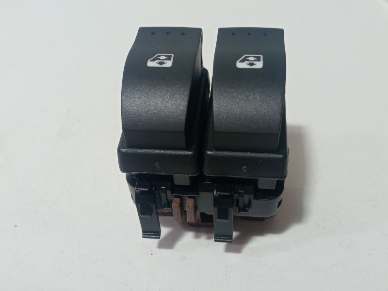 Recambio de mando elevalunas delantero izquierdo para renault megane ii (bm0/1_, cm0/1_) 2.0 16v (bm0u, cm0u) referencia OEM IAM