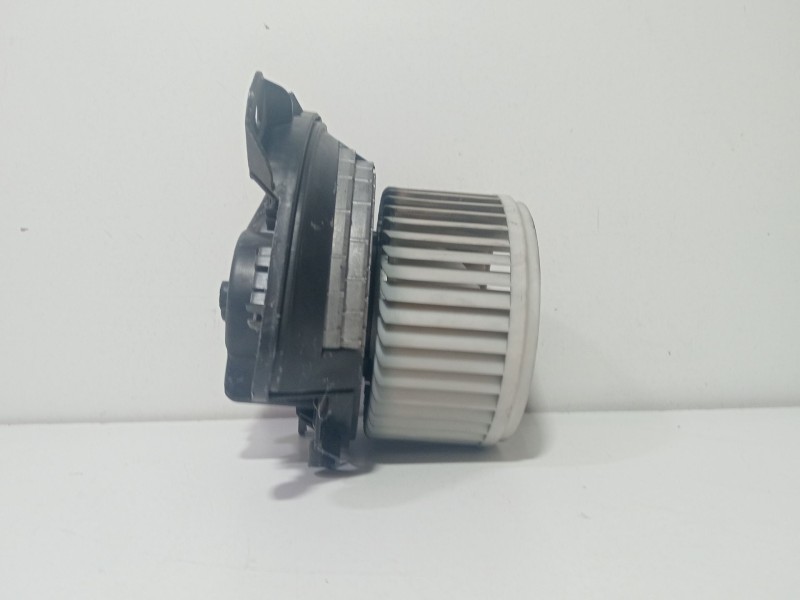 Recambio de motor calefaccion para fiat grande punto (199) 1.3 16v jtd cat referencia OEM IAM A43000800  