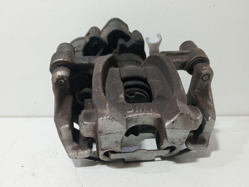 Recambio de pinza freno trasera derecha para bmw 2 active tourer (f45) 218 d referencia OEM IAM   