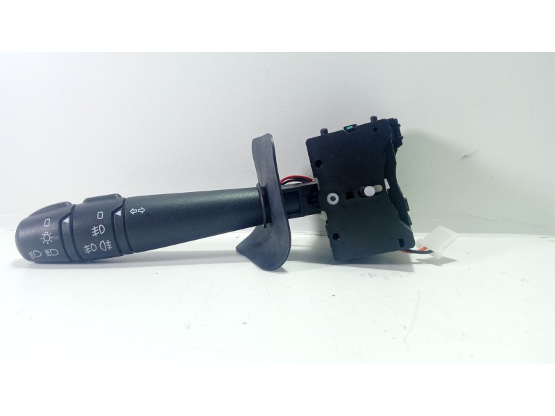 Recambio de mando multifuncion para renault clio ii fase i (b/cbo) 1.9 d referencia OEM IAM 7701048957  