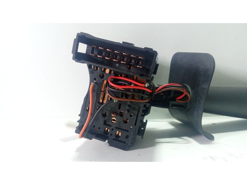 Recambio de mando multifuncion para renault clio ii fase i (b/cbo) 1.9 d referencia OEM IAM 7701048957  