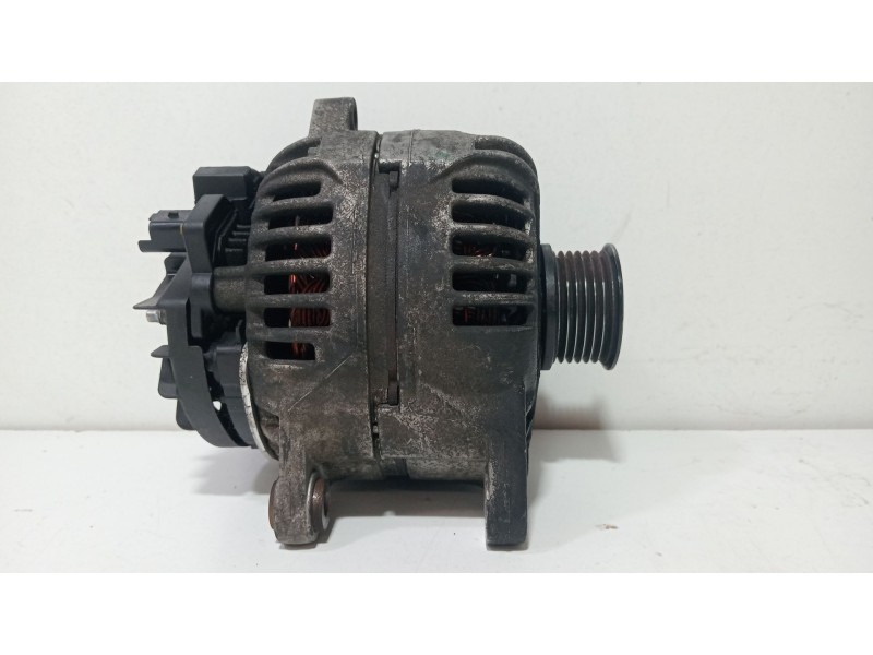 Recambio de alternador para renault laguna ii (bg0) 1.9 dci diesel referencia OEM IAM 8200175210  