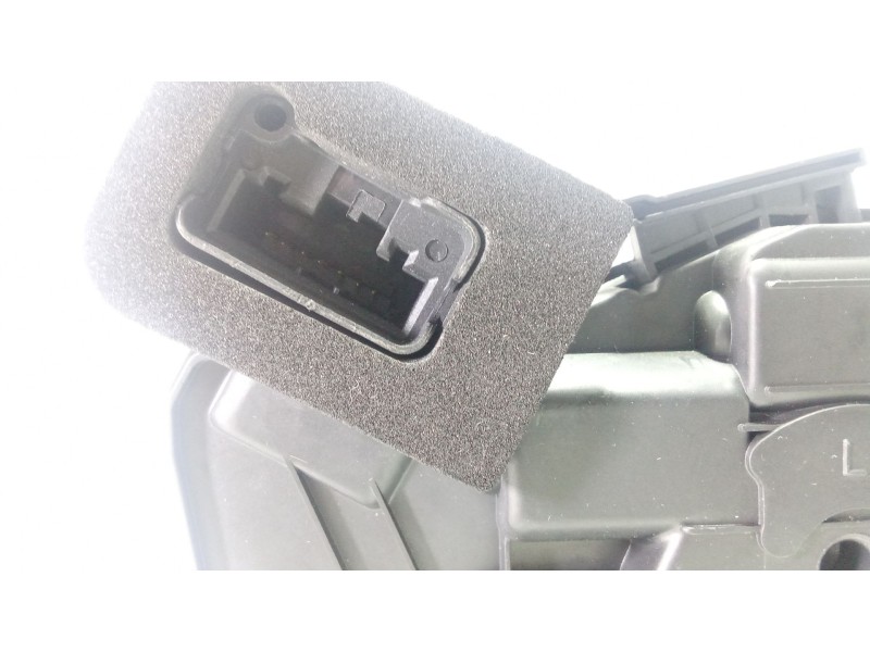 Recambio de cerradura puerta trasera izquierda para seat leon (5f1) 1.4 tsi referencia OEM IAM 5K4839015F  