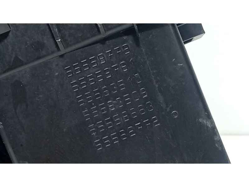 Recambio de caja filtro aire para saab 9-3 (ys3f, e79, d79, d75) 1.9 tid referencia OEM IAM 55559779  