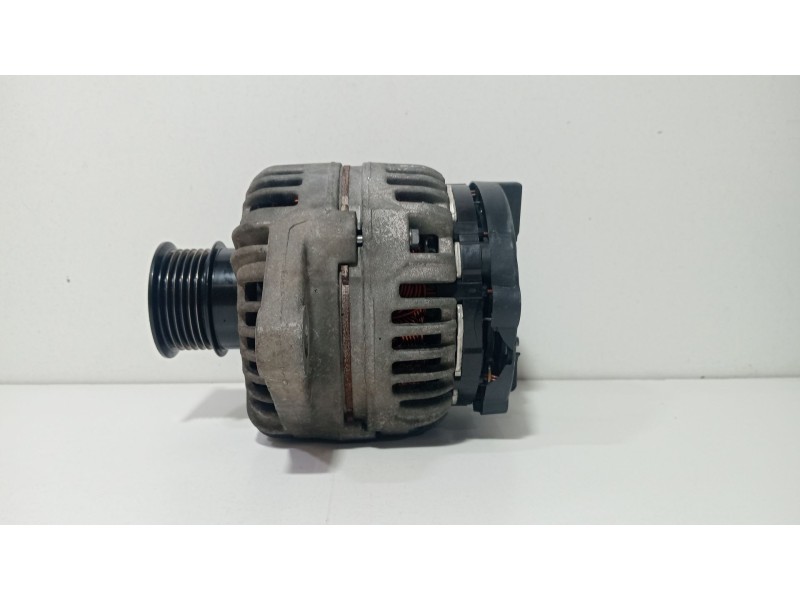 Recambio de alternador para opel vectra c (z02) 1.9 cdti (f69) referencia OEM IAM 13308508  