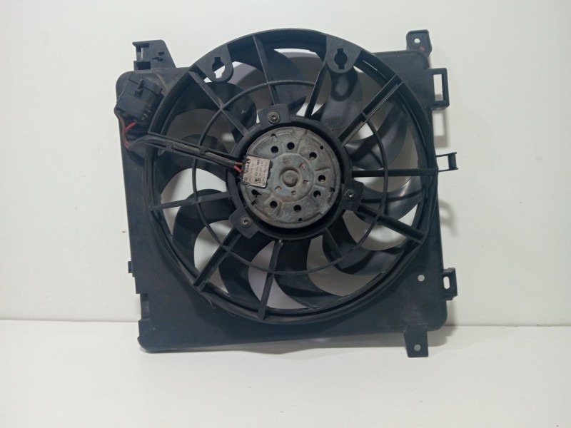 Recambio de electroventilador para opel zafira b furgoneta/monovolumen (a05) 1.7 cdti van (m75) referencia OEM IAM 0130303304  