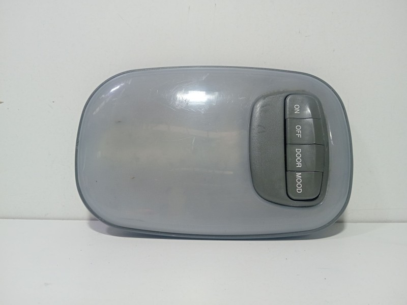 Recambio de luz interior de techo para hyundai h 1 2.5 crdi cat referencia OEM IAM 928004A401  