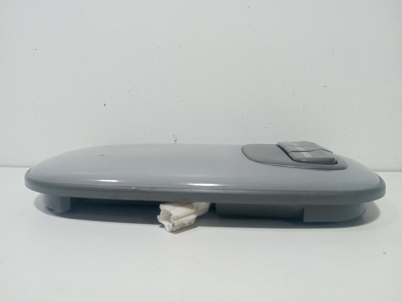 Recambio de luz interior de techo para hyundai h 1 2.5 crdi cat referencia OEM IAM 928004A401  