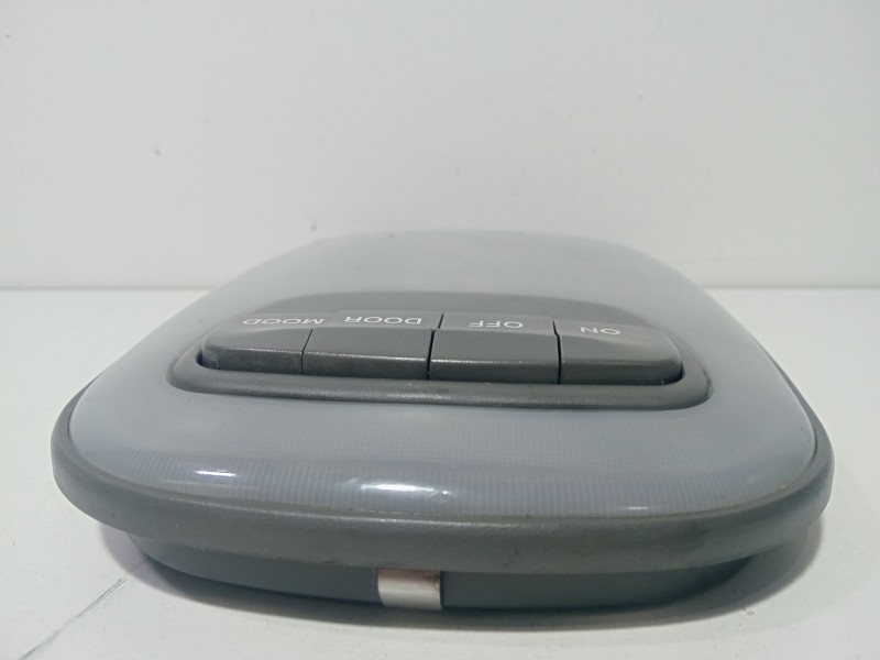 Recambio de luz interior de techo para hyundai h 1 2.5 crdi cat referencia OEM IAM 928004A401  