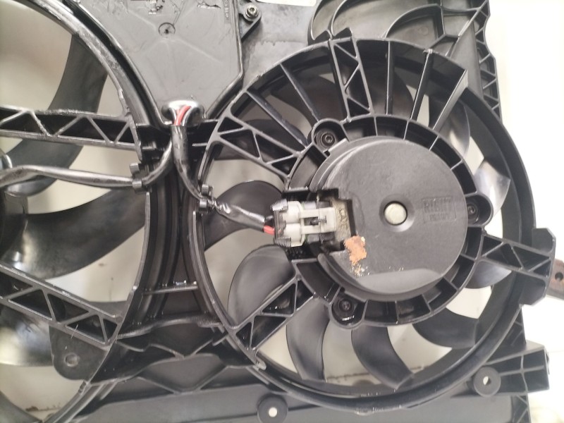 Recambio de electroventilador para cadillac bls wagon 2.0 t referencia OEM IAM   
