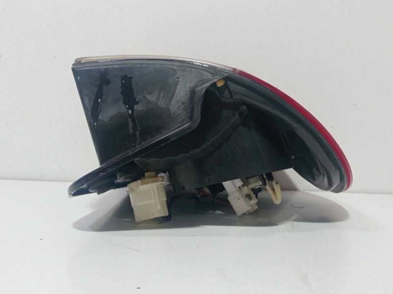 Recambio de piloto trasero derecho para hyundai h 1 starex referencia OEM IAM 924024A510  