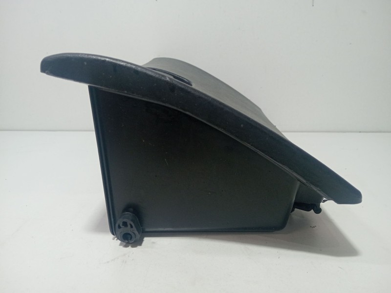 Recambio de guantera para hyundai h 1 starex referencia OEM IAM 845024A000  