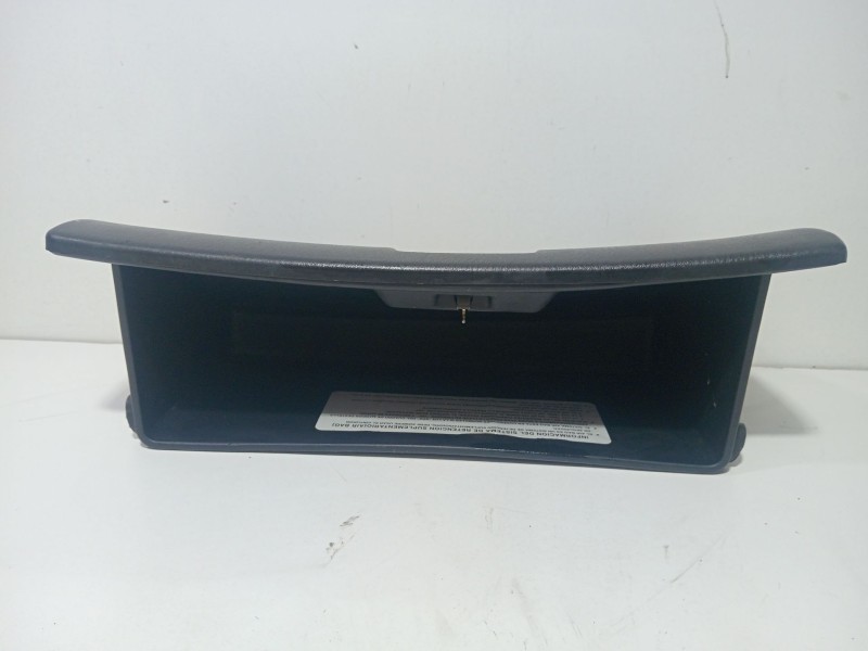 Recambio de guantera para hyundai h 1 starex referencia OEM IAM 845024A000  