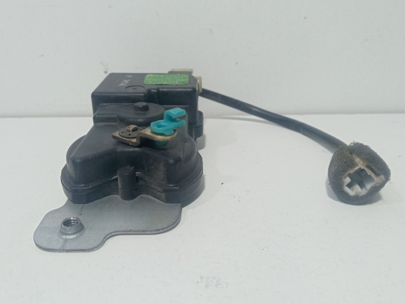 Recambio de motor cierre centralizado delantero derecho para hyundai h 1 starex referencia OEM IAM 817654A001  