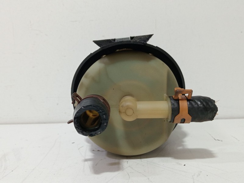Recambio de deposito servo para renault 10 (119_) 1.3 referencia OEM IAM 7700840252  