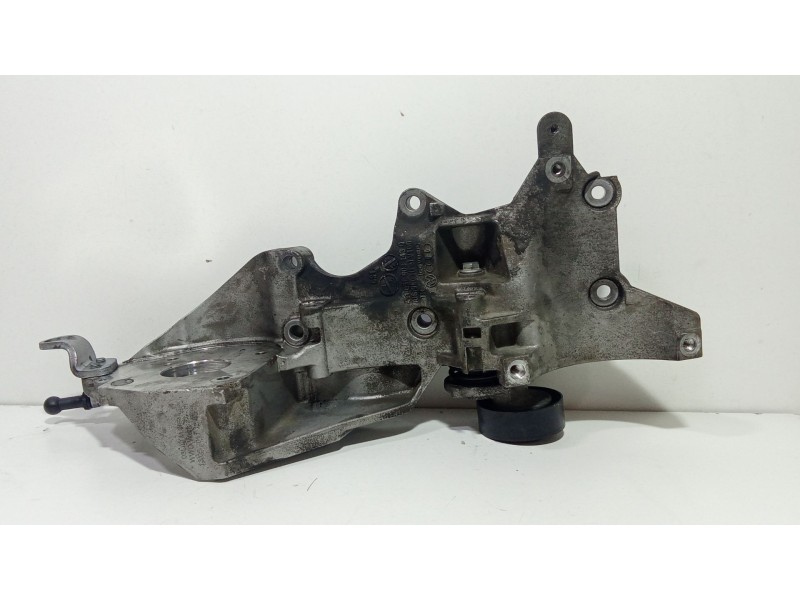 Recambio de soporte alternador para seat ibiza sc (6j1) reference referencia OEM IAM 03L903143Q  