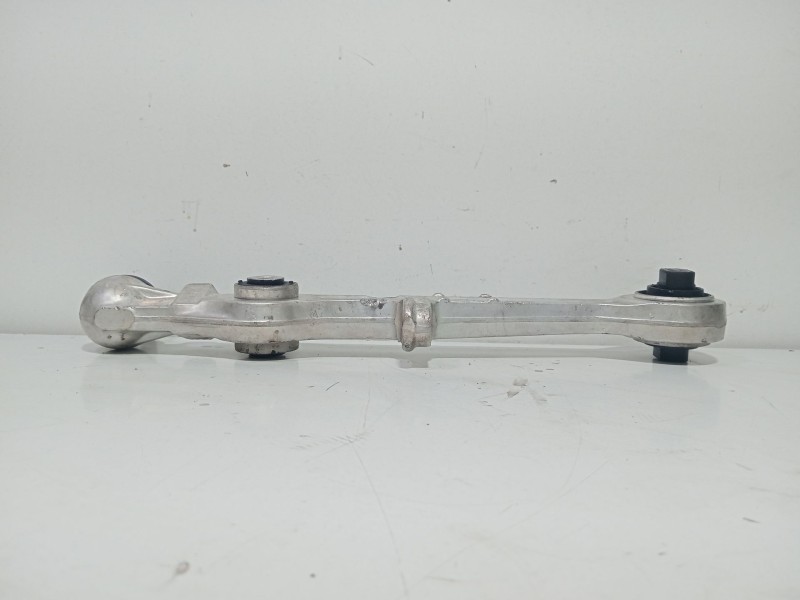 Recambio de brazo suspension superior delantero izquierdo para audi a6 allroad c6 (4fh) 3.0 tdi quattro referencia OEM IAM audi 