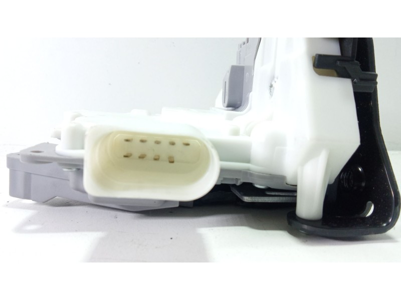 Recambio de cerradura puerta delantera izquierda para volkswagen passat berlina (3c2) advance referencia OEM IAM 3C1837015A  