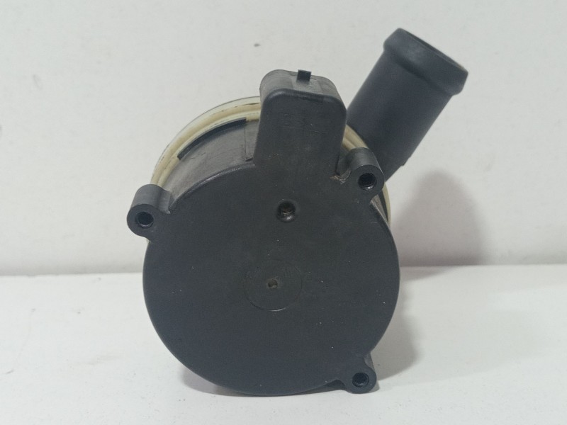 Recambio de bomba agua para seat ibiza sc (6j1) reference referencia OEM IAM 6R0965561A  