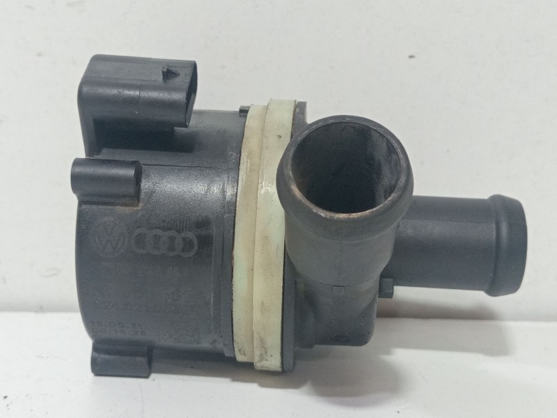 Recambio de bomba agua para seat ibiza sc (6j1) reference referencia OEM IAM 6R0965561A  