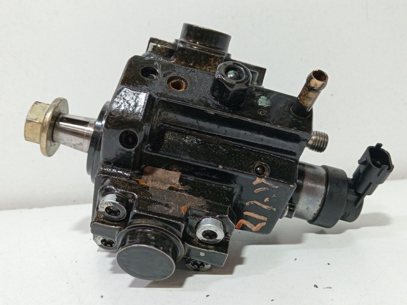 Recambio de bomba inyeccion para opel zafira b 1.9 cdti referencia OEM IAM 0055206679  