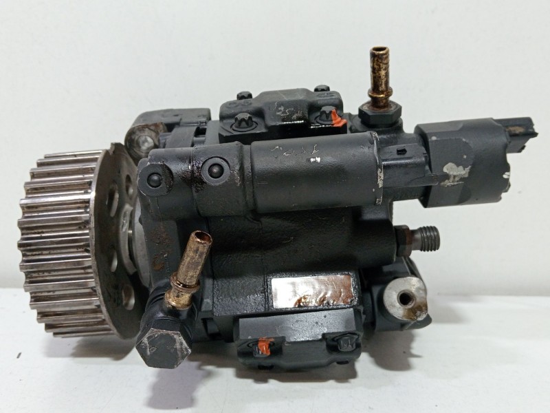 Recambio de bomba inyeccion para renault megane ii (bm0/1_, cm0/1_) 1.5 dci (bm0f, bm0t, bm2b, cm0f, cm0t) referencia OEM IAM 82