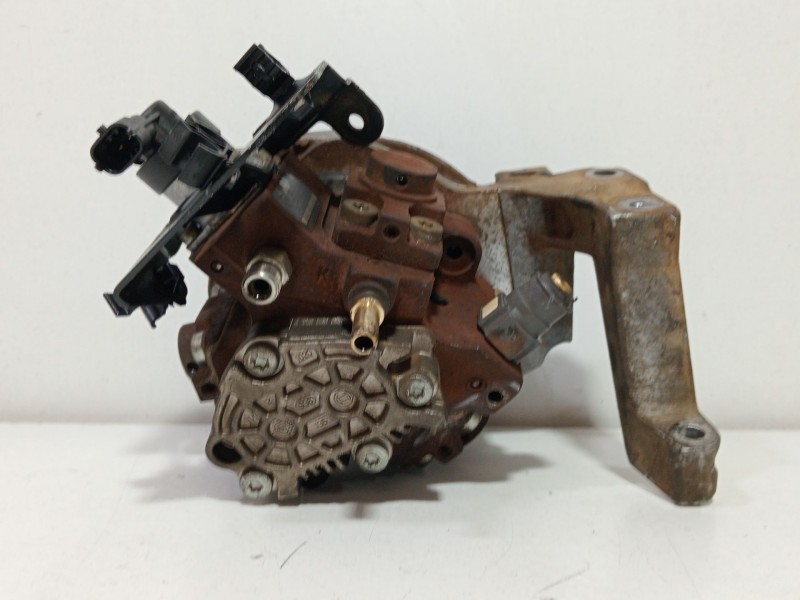 Recambio de bomba inyeccion para citroën c4 berlina 1.4 16v referencia OEM IAM 9683703780  