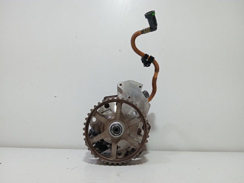 Recambio de bomba inyeccion para citroën c4 berlina 1.4 16v referencia OEM IAM 9683703780  