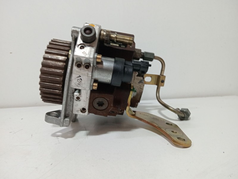 Recambio de bomba inyeccion para citroën c4 berlina 1.4 16v referencia OEM IAM 9651844380  