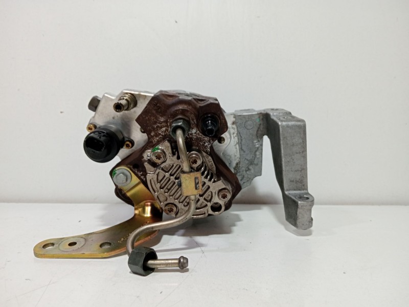 Recambio de bomba inyeccion para citroën c4 berlina 1.4 16v referencia OEM IAM 9651844380  