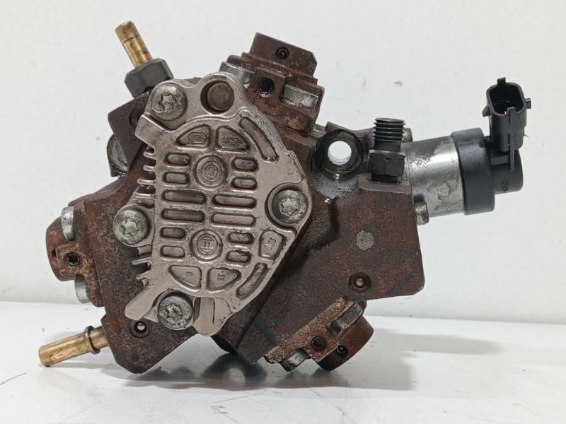 Recambio de bomba inyeccion para renault megane ii (bm0/1_, cm0/1_) 1.5 dci (bm0f, bm0t, bm2b, cm0f, cm0t) referencia OEM IAM 82